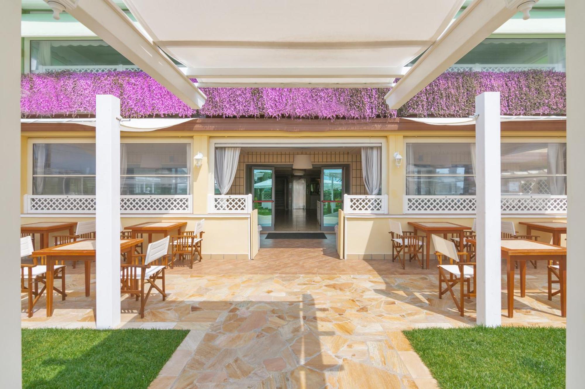 Hotel Siesta Lido di Camaiore Exterior photo